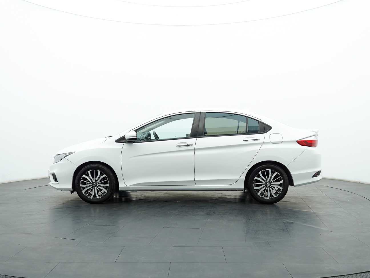 used 2018 Honda City V 1.5