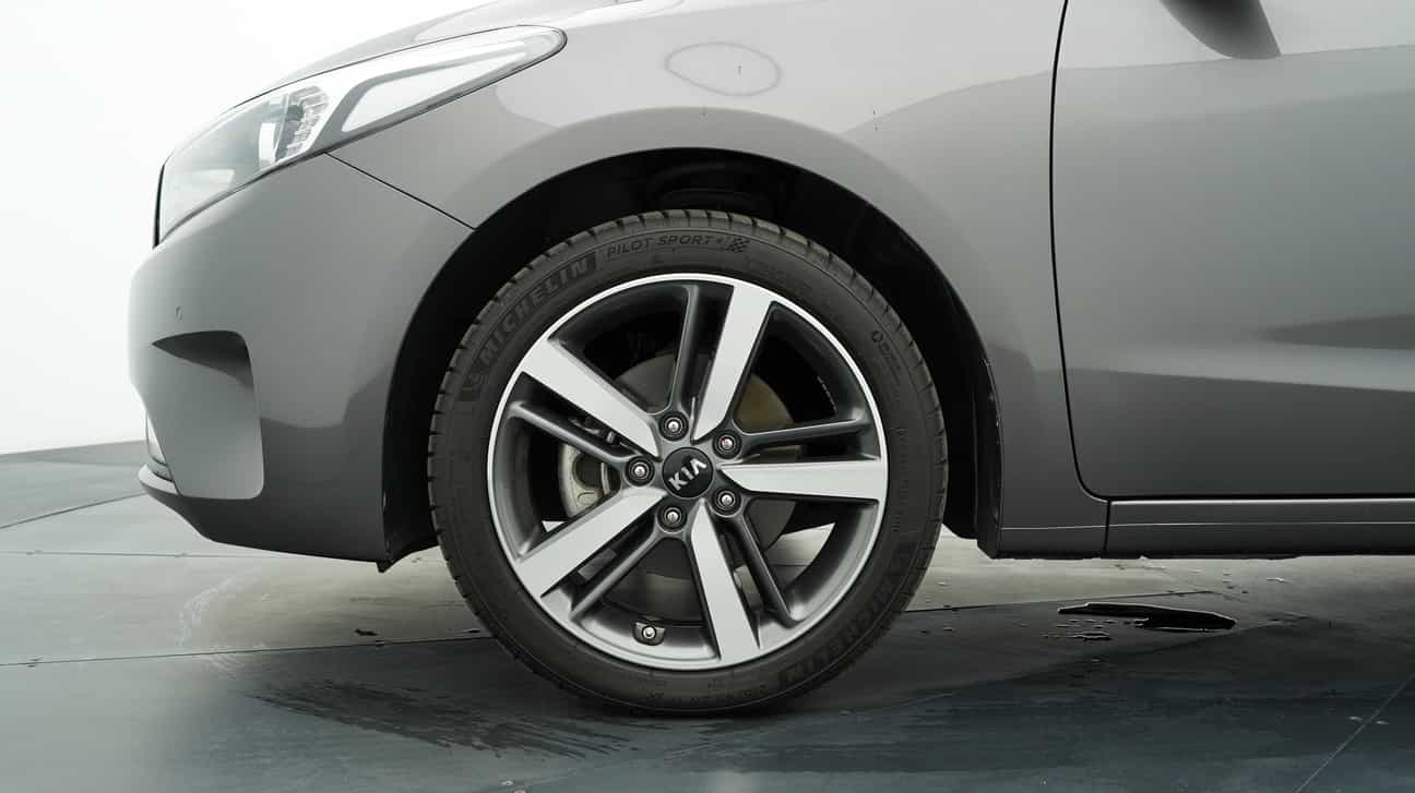 terpakai 2019 Kia CERATO YD 1.6