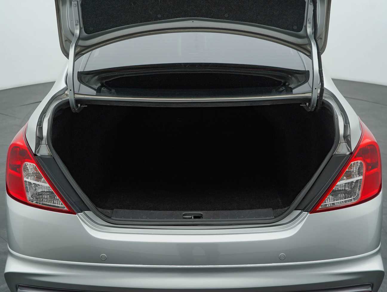 terpakai 2016 Nissan Almera E 1.5