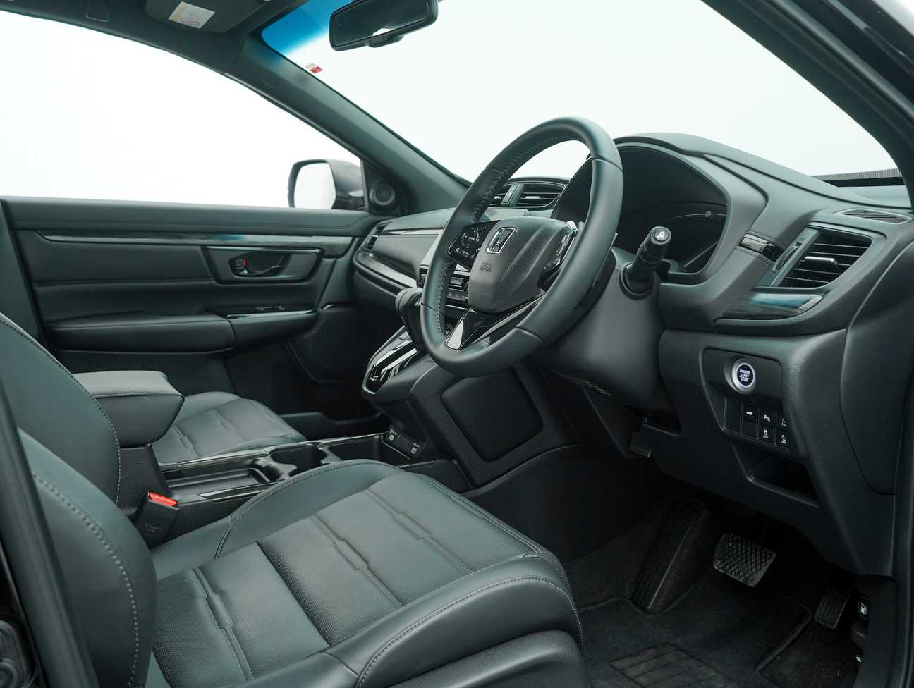 terpakai 2022 Honda CR-V Black Edition 1.5