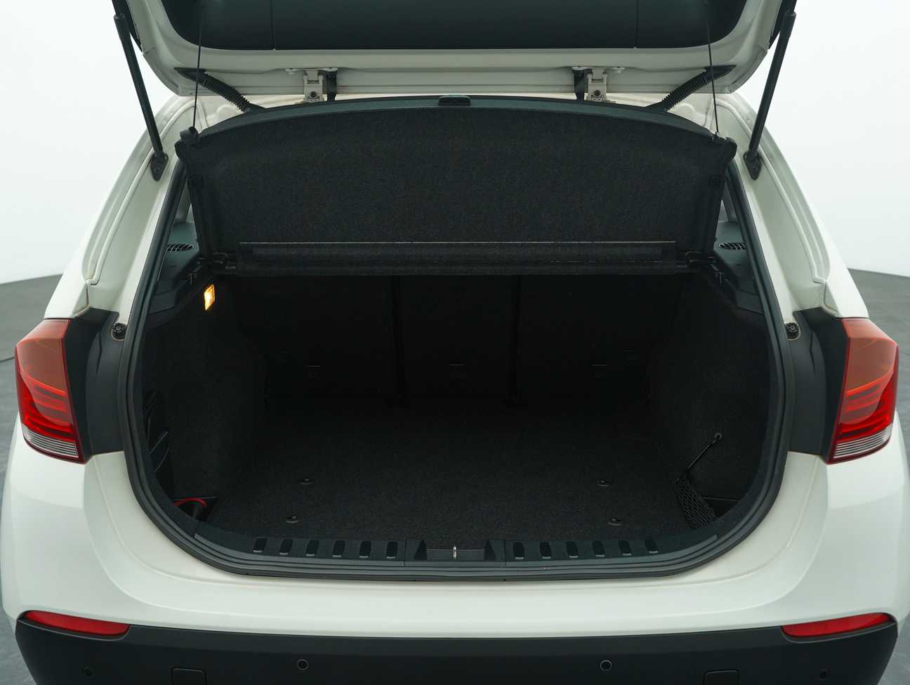 terpakai 2011 BMW X1 sDrive18i 2.0