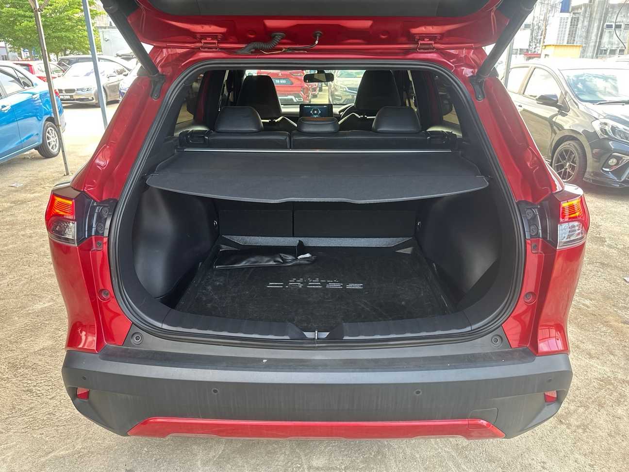 terpakai 2023 Toyota Corolla Cross G 1.8