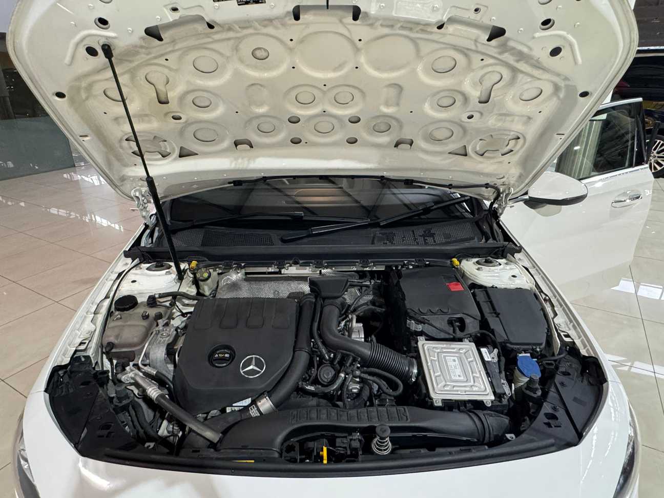 terpakai 2018 Mercedes-Benz A200 AMG Line 1.3