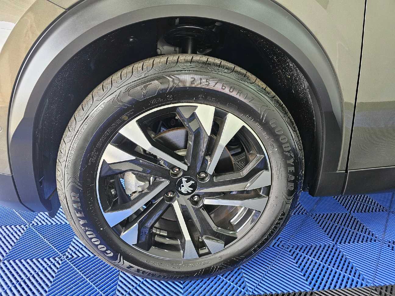 used 2025 Peugeot 2008 Allure 1.2