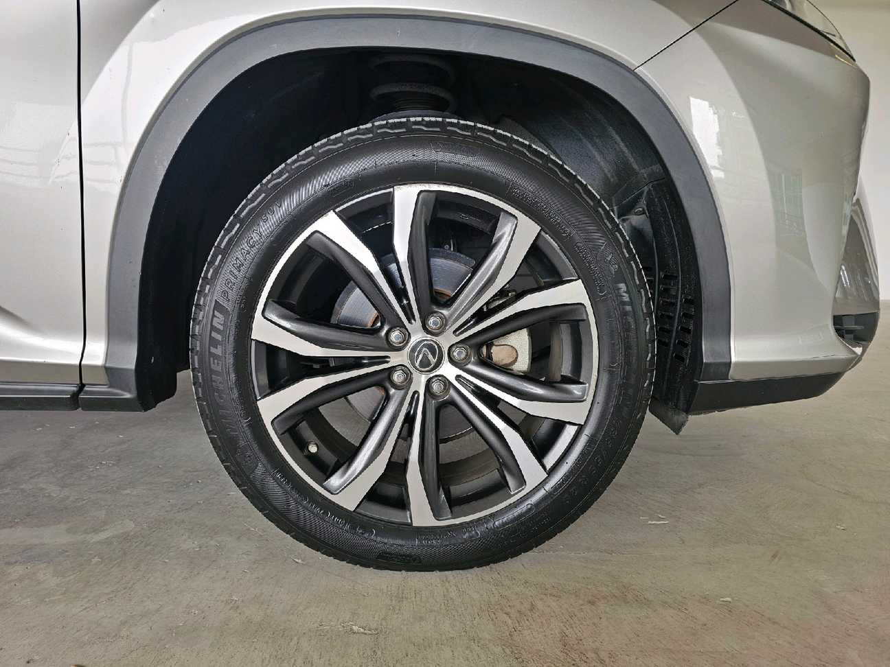 terpakai 2018 Lexus RX 300 Premium 2.0