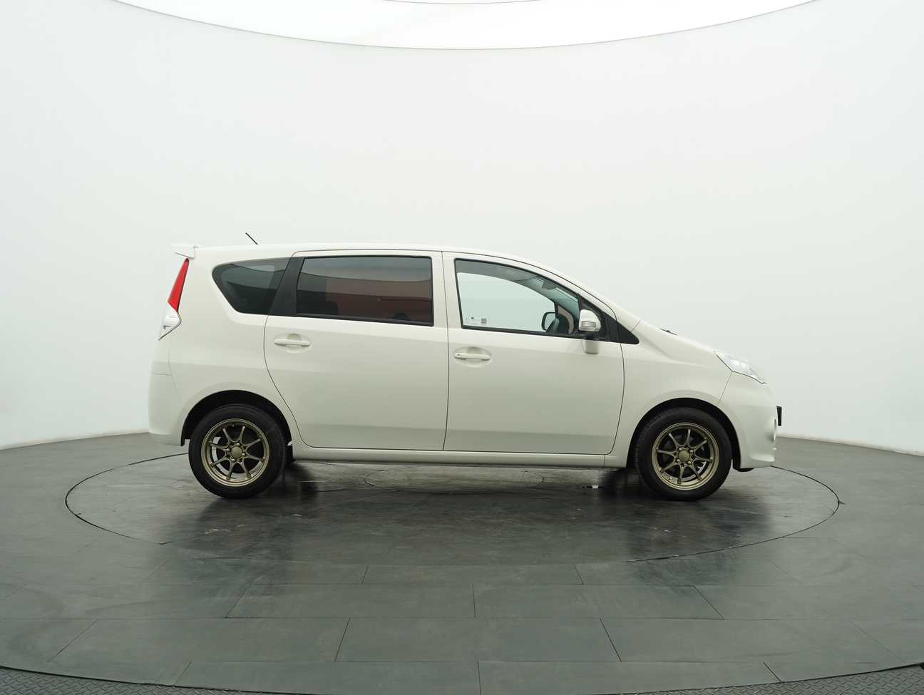 used 2012 Perodua Alza EZ 1.5