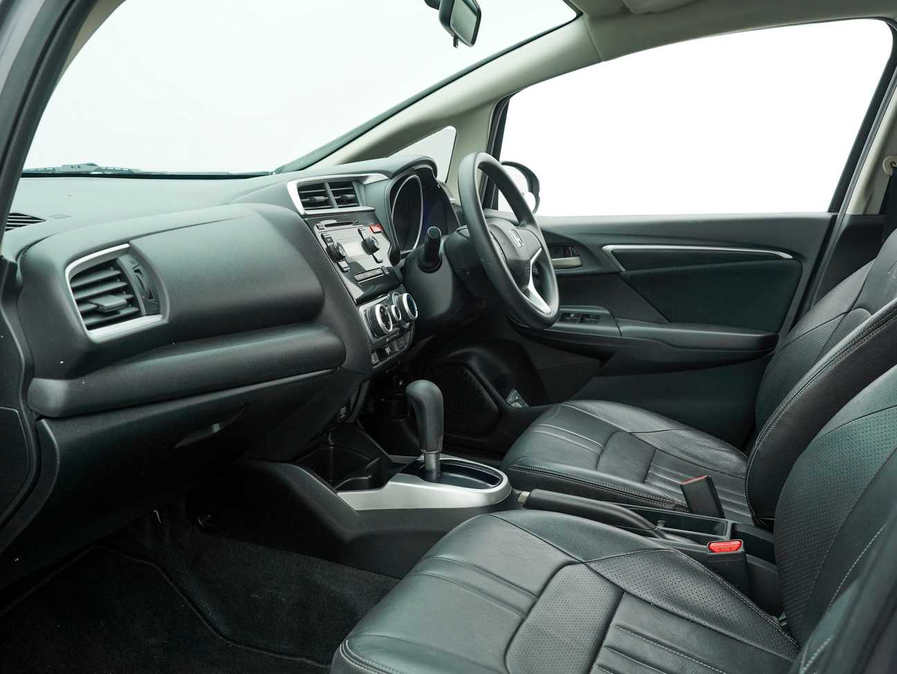 used 2016 Honda Jazz E 1.5