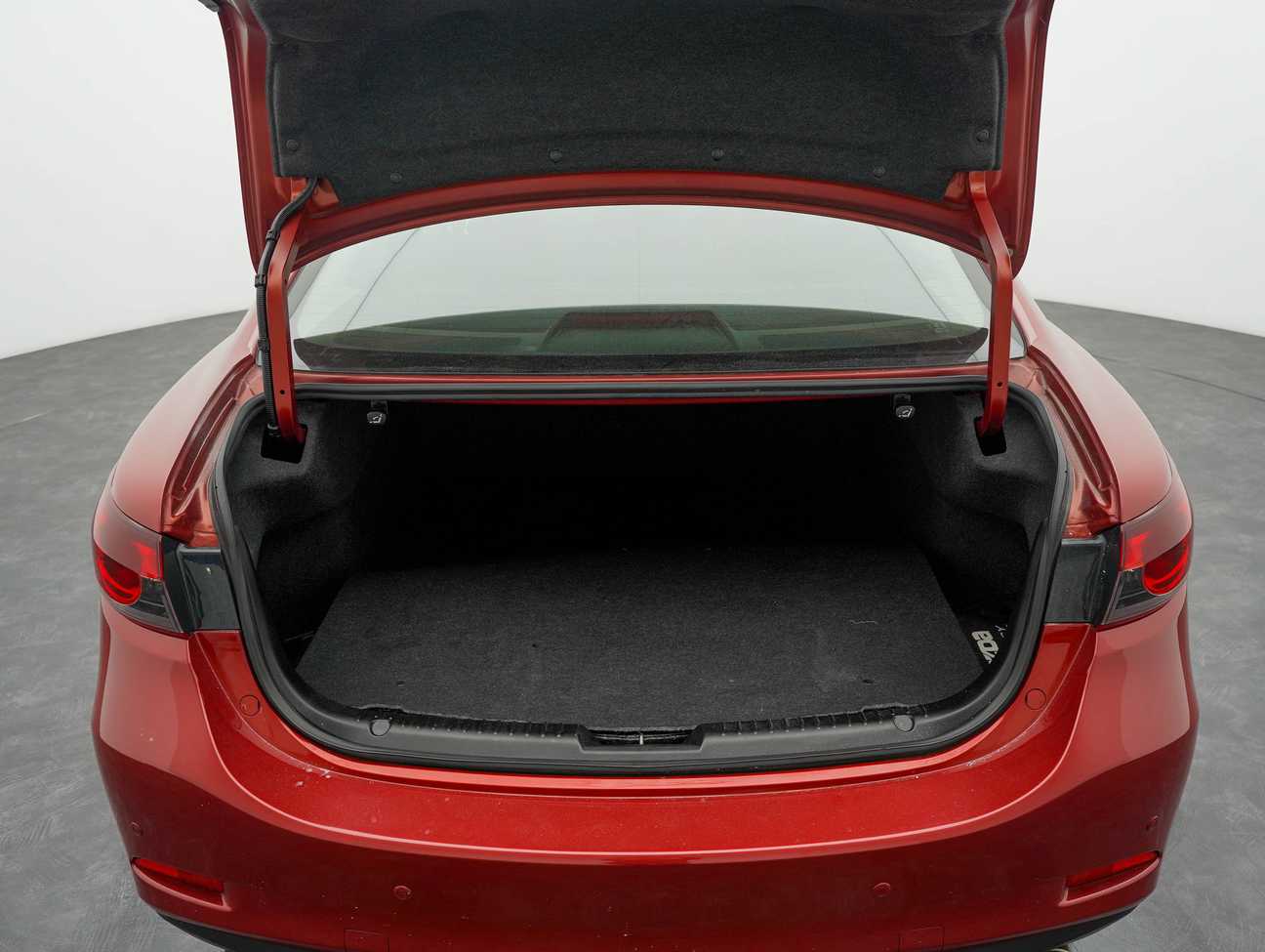 terpakai 2014 Mazda 6 SEDAN 2.0