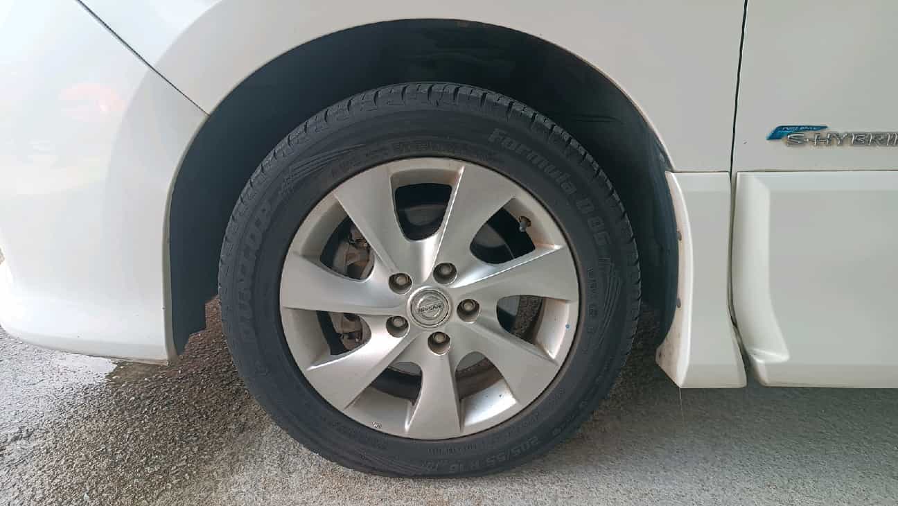 terpakai 2013 Nissan Serena S-Hybrid High-Way Star 2.0