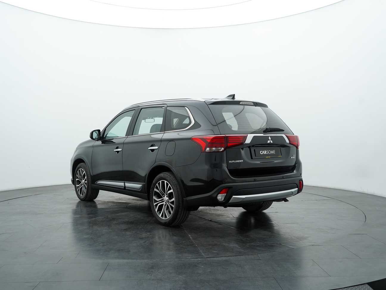 terpakai 2019 Mitsubishi Outlander  2.0