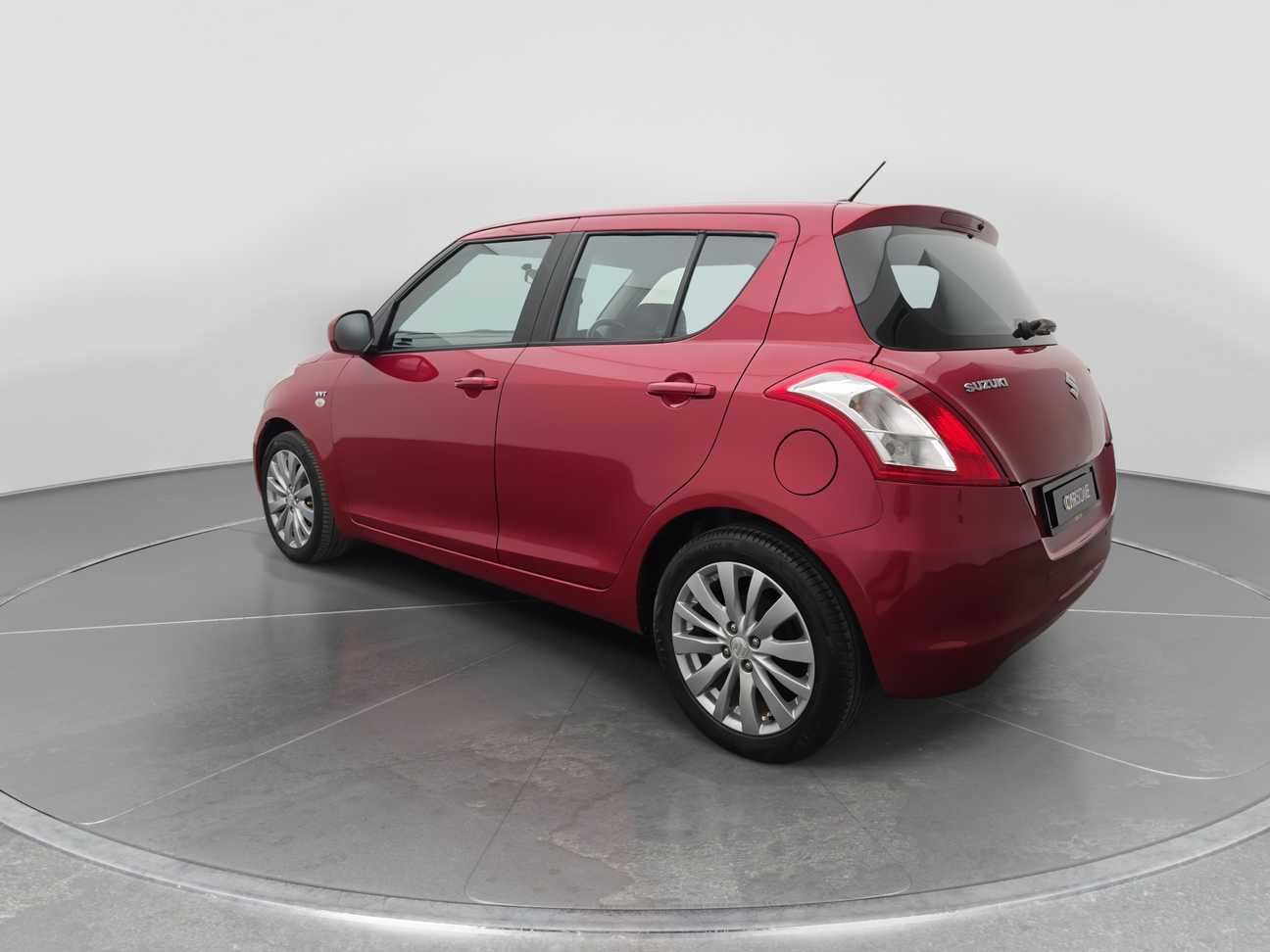 terpakai 2015 Suzuki Swift GLX 1.4