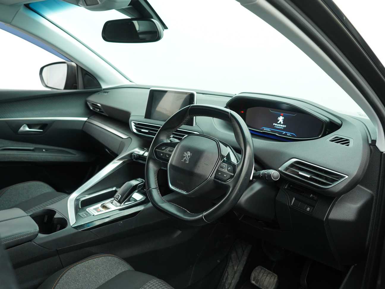 terpakai 2018 Peugeot 3008 THP Active 1.6