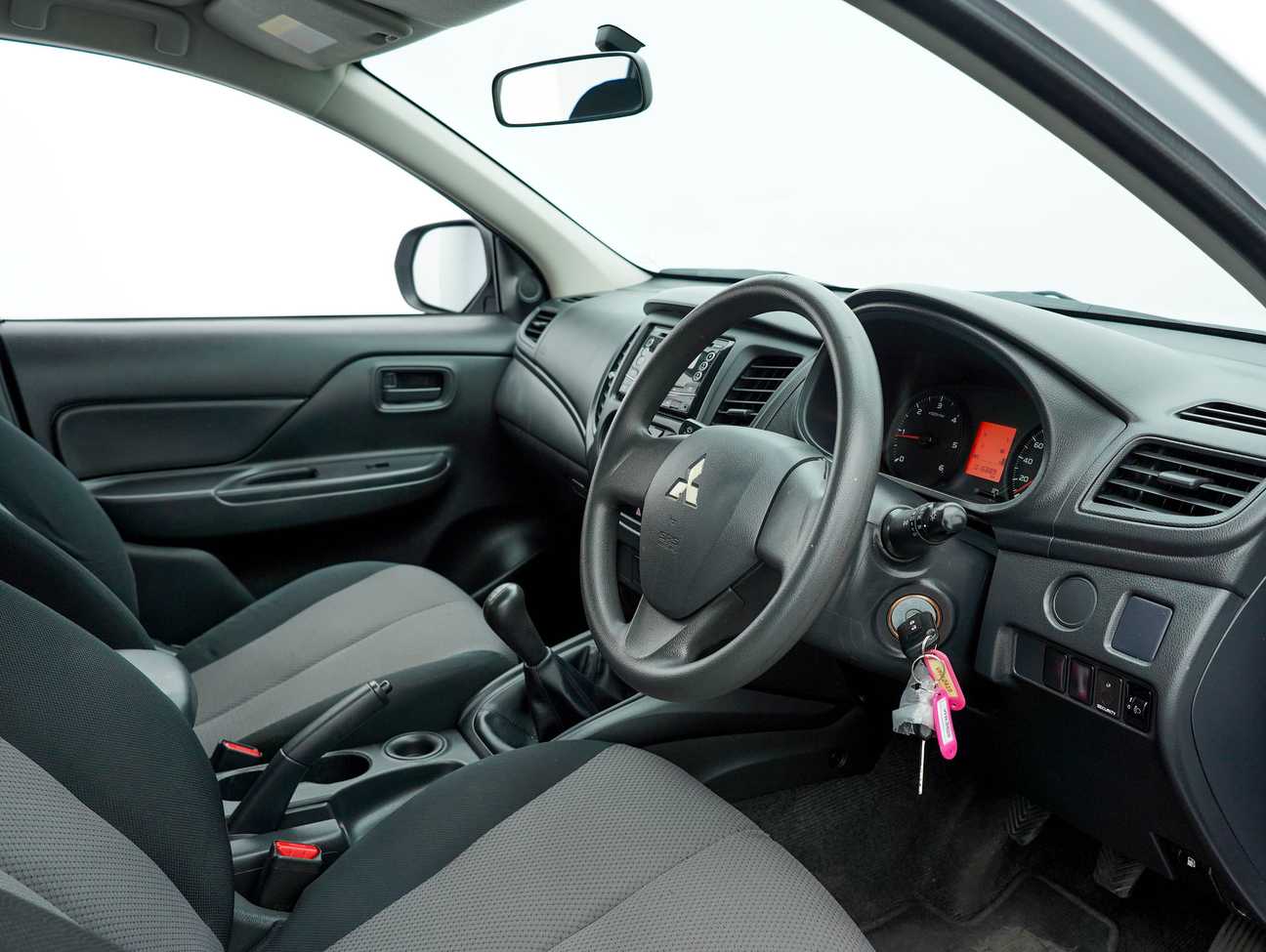 terpakai 2020 Mitsubishi Triton Quest Dual Cab 4X2 2.5