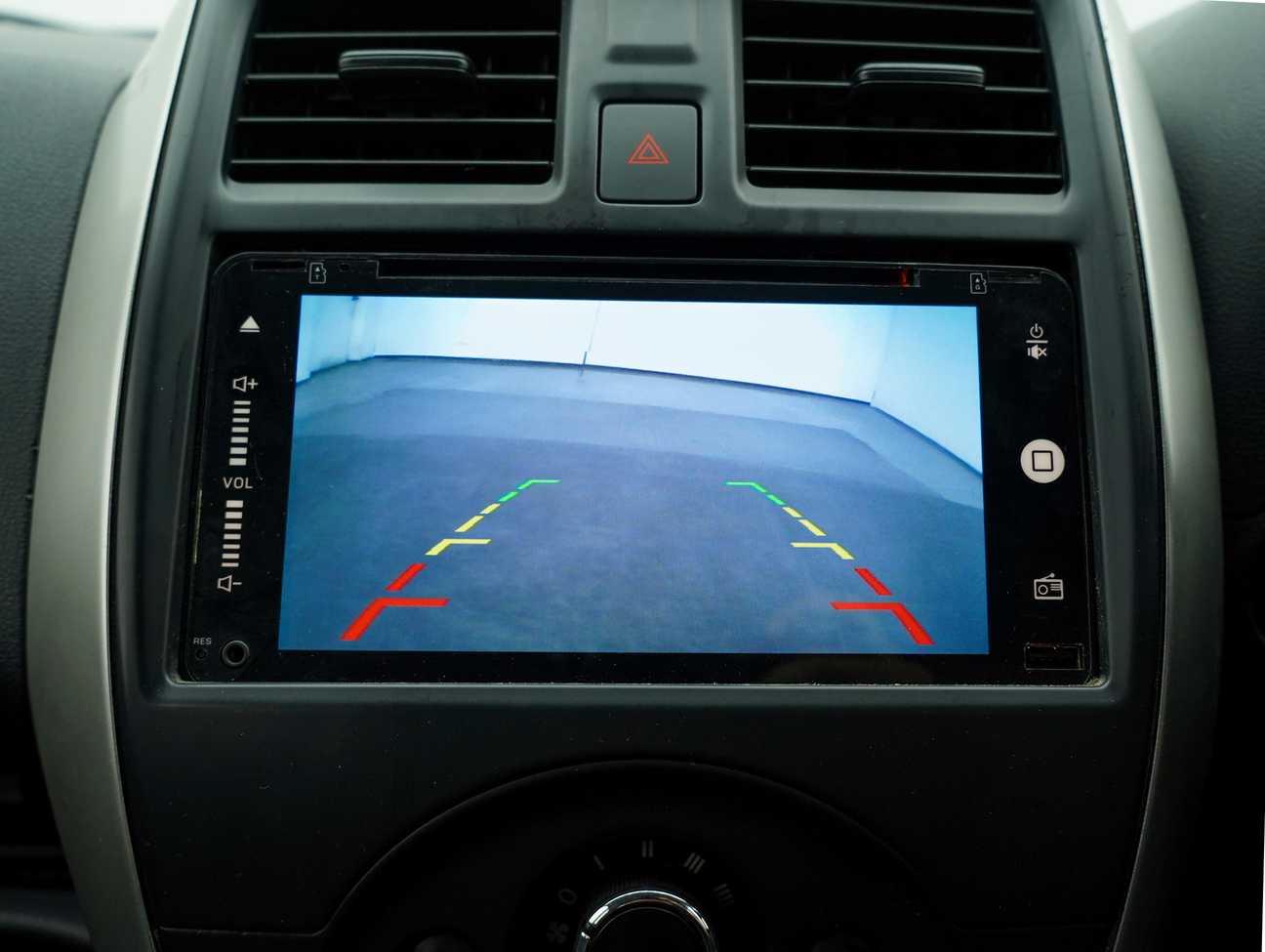 terpakai 2015 Nissan Almera E 1.5