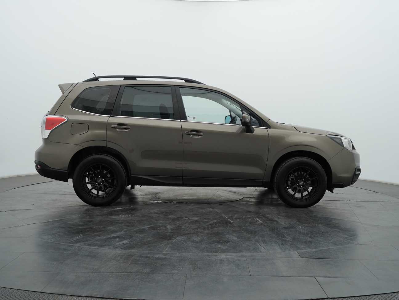used 2016 Subaru Forester  2.0