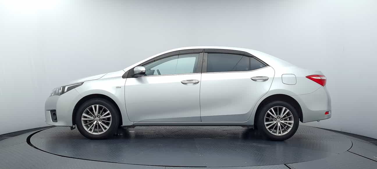 used 2015 Toyota COROLLA ALTIS G 1.8