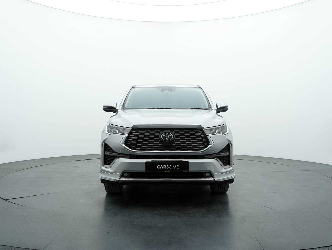 used 2023 Toyota Innova Zenix V 2.0