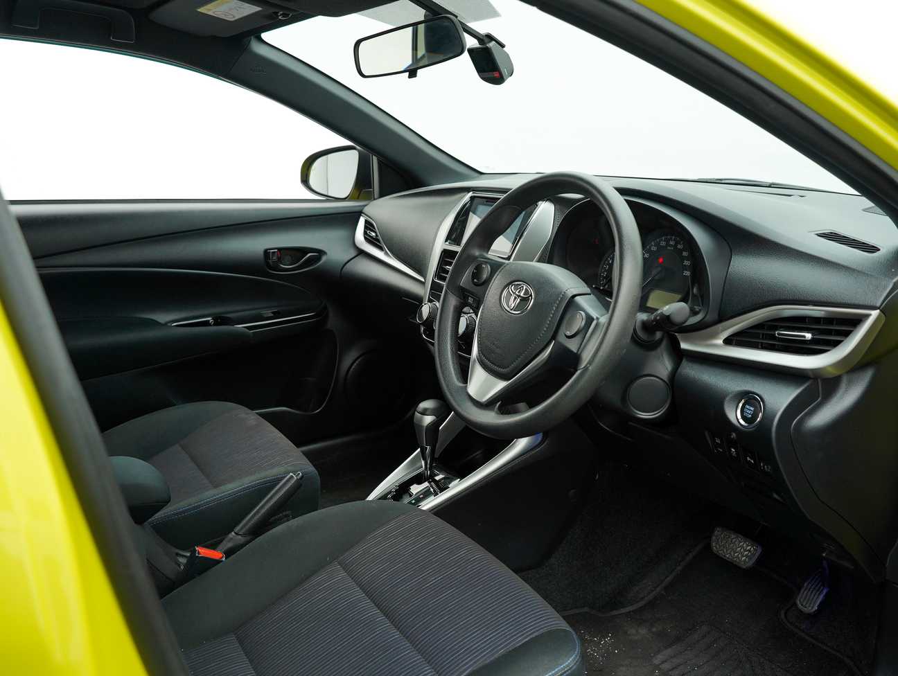 used 2019 Toyota YARIS E 1.5