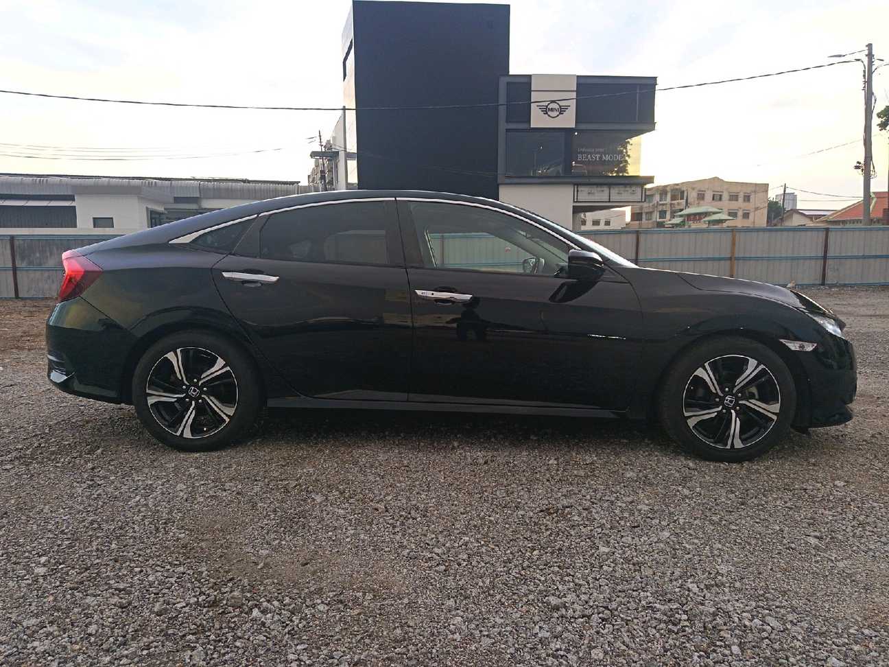 used 2017 Honda Civic TC-P 1.5