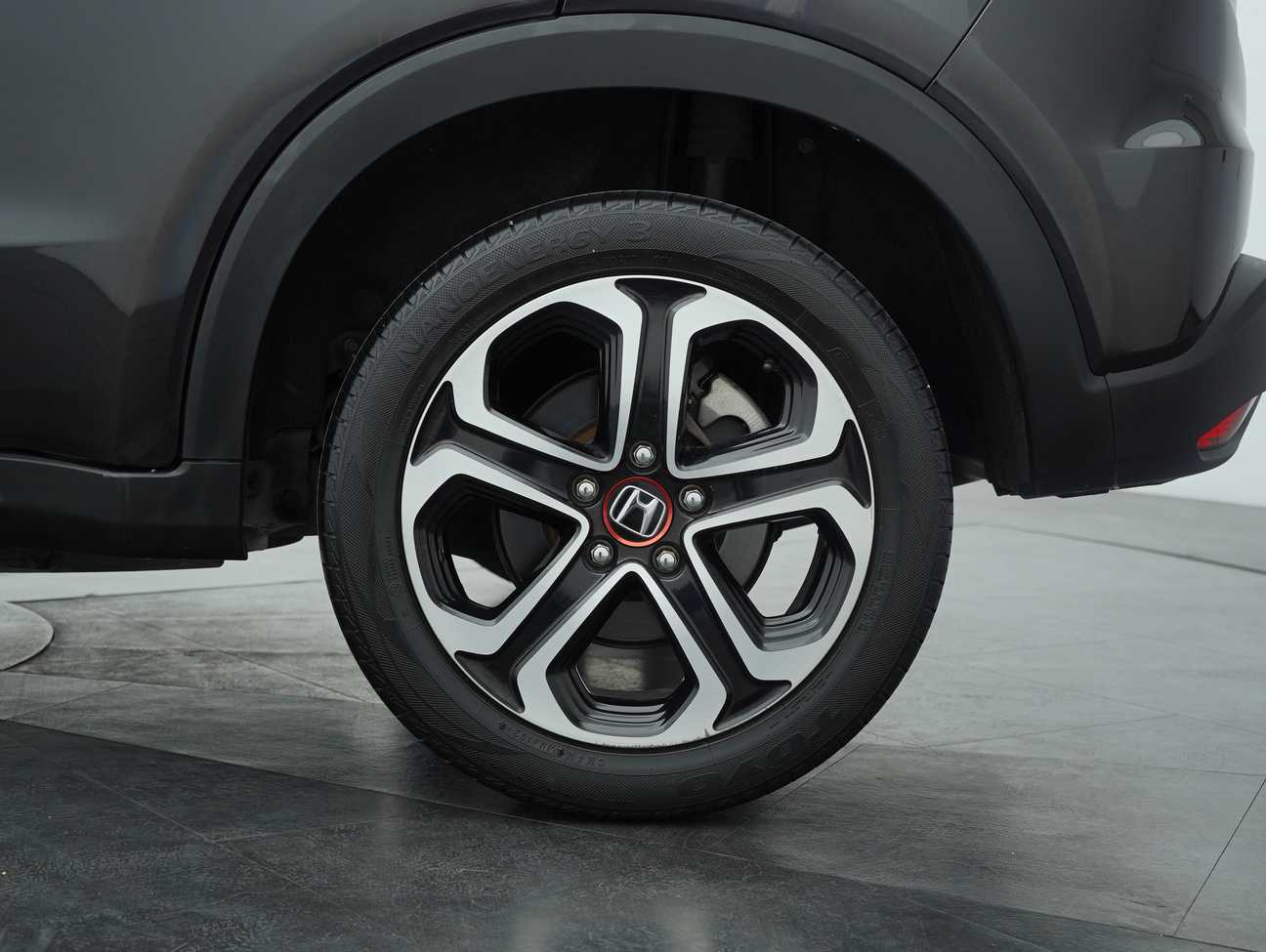 terpakai 2018 Honda HR-V i-VTEC E 1.8