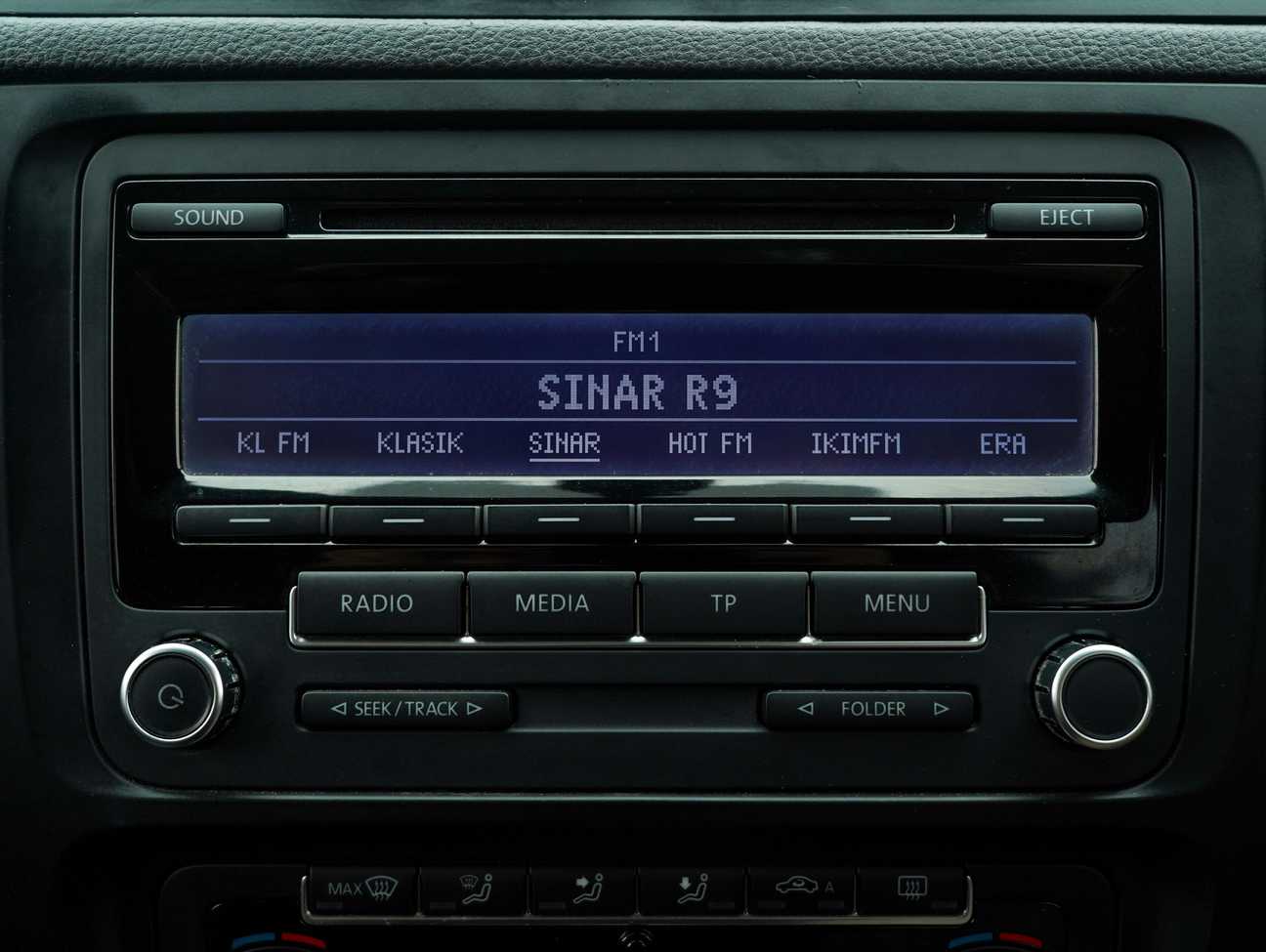 terpakai 2011 Volkswagen Jetta TSI 1.4