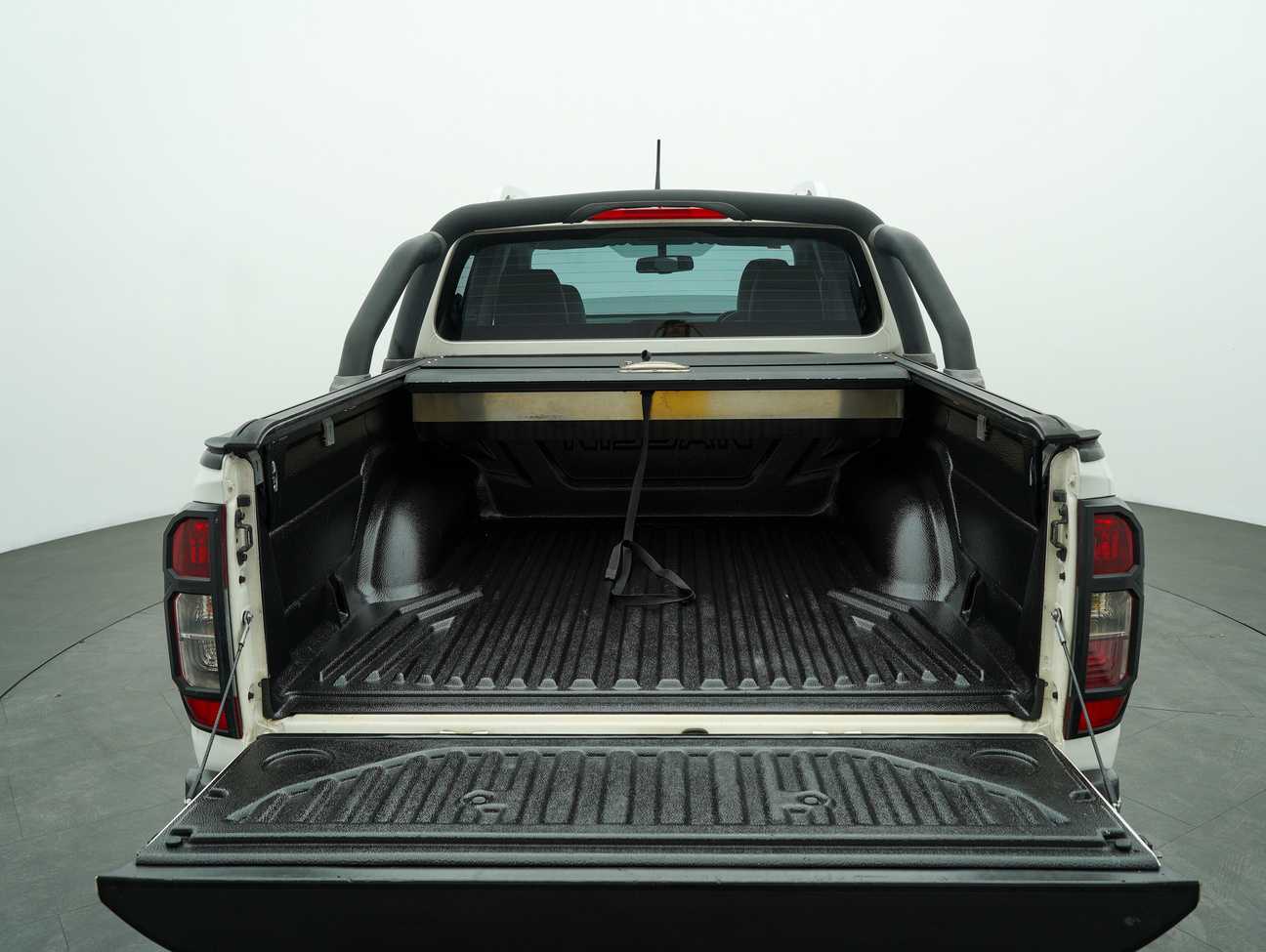 used 2018 Nissan Navara NP300 VL Dual Cab 2.5