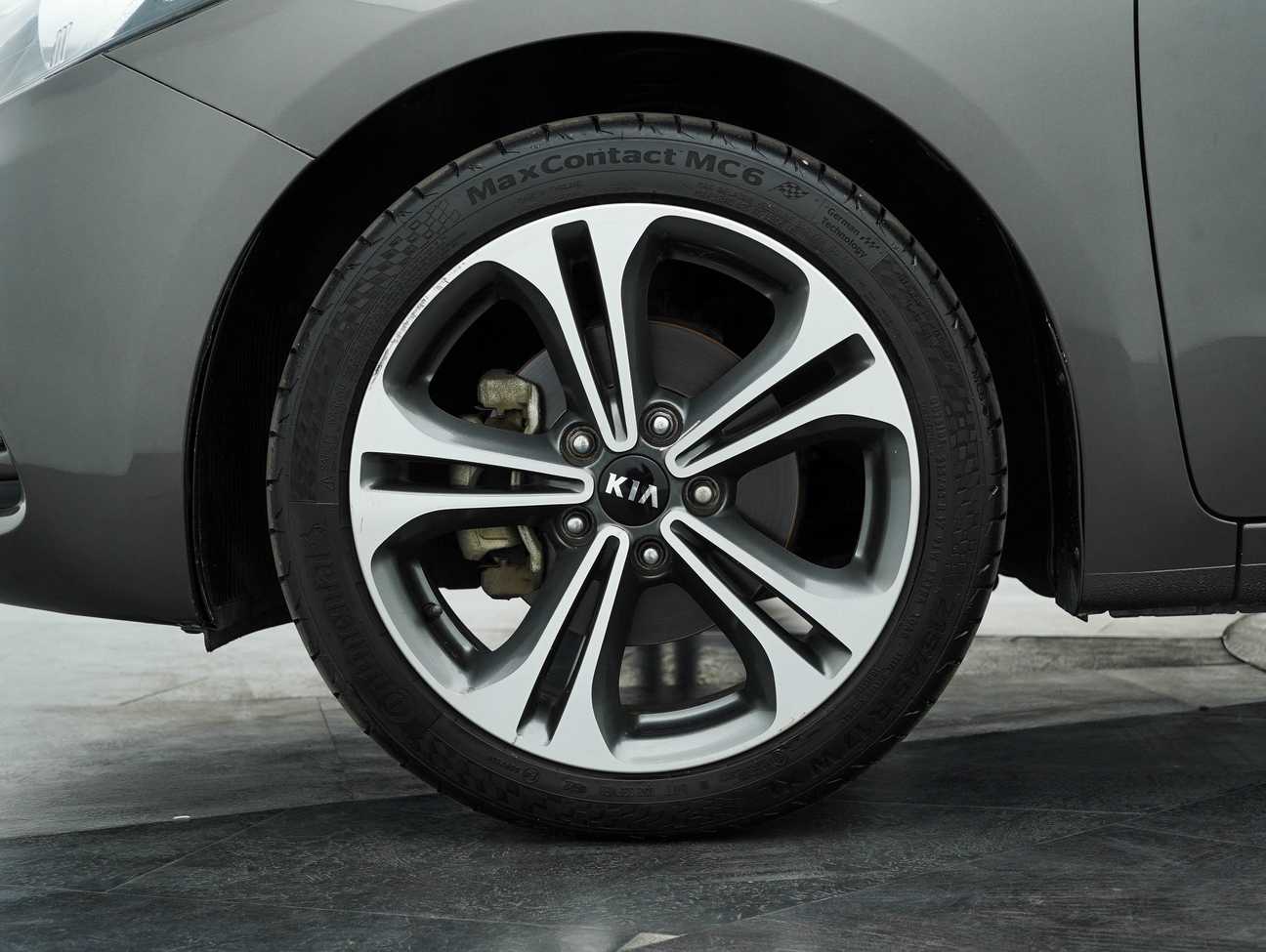terpakai 2014 Kia Cerato  1.6