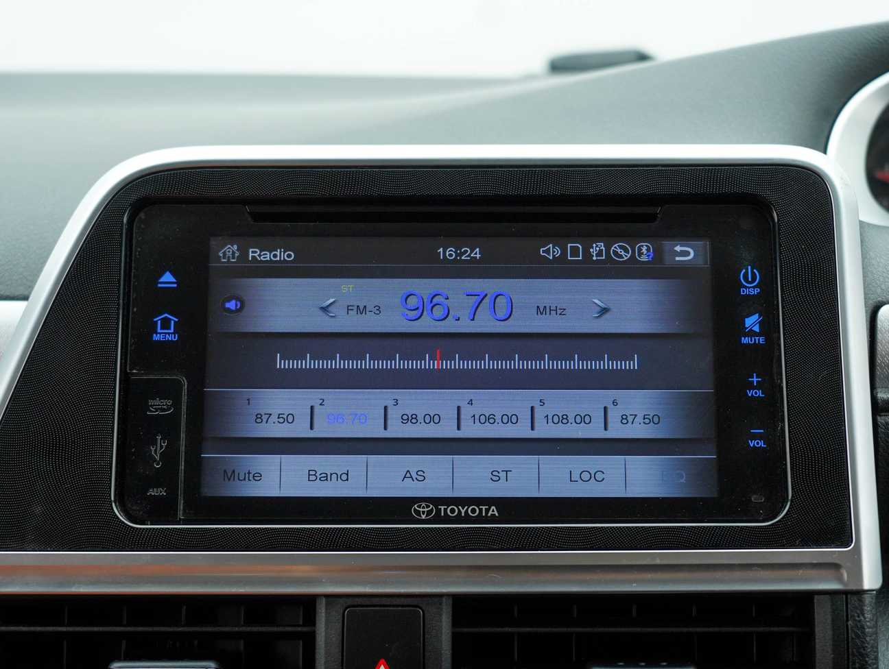 used 2018 Toyota Sienta V 1.5