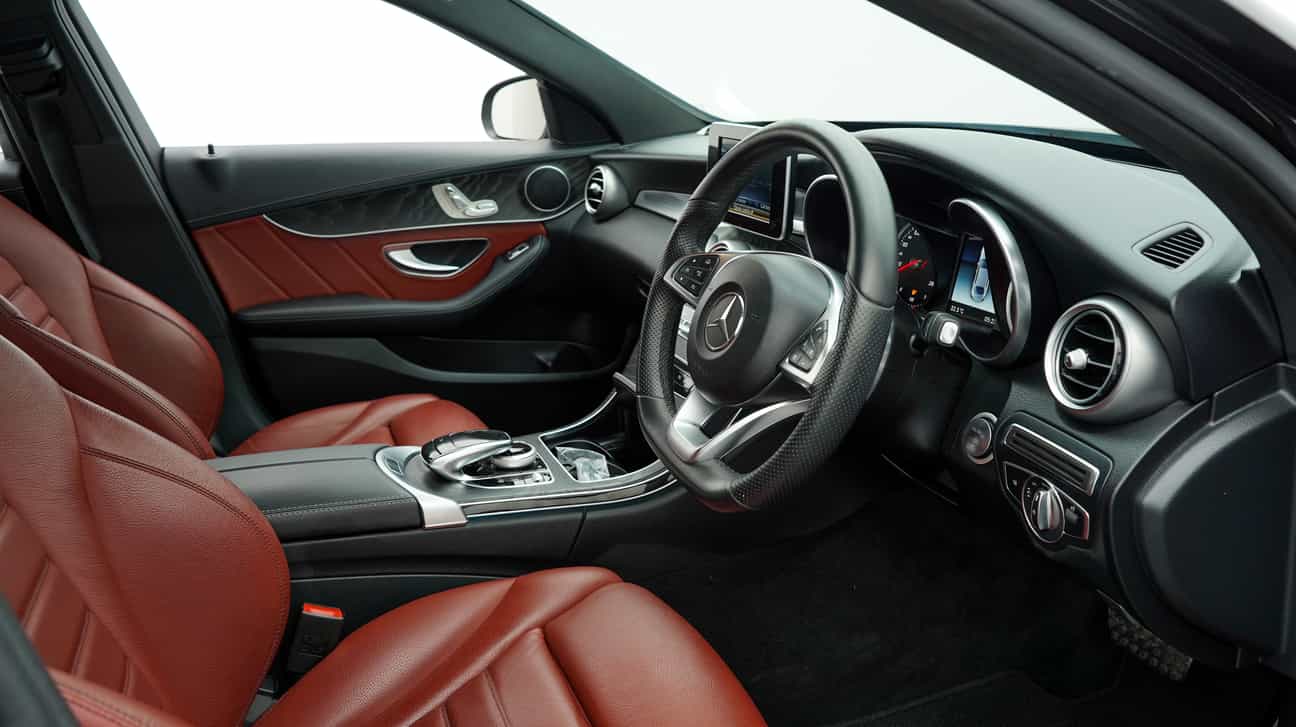 terpakai 2018 Mercedes-Benz C 200 2.0