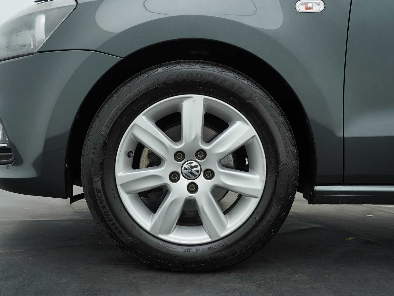 terpakai 2015 Volkswagen Polo  1.6