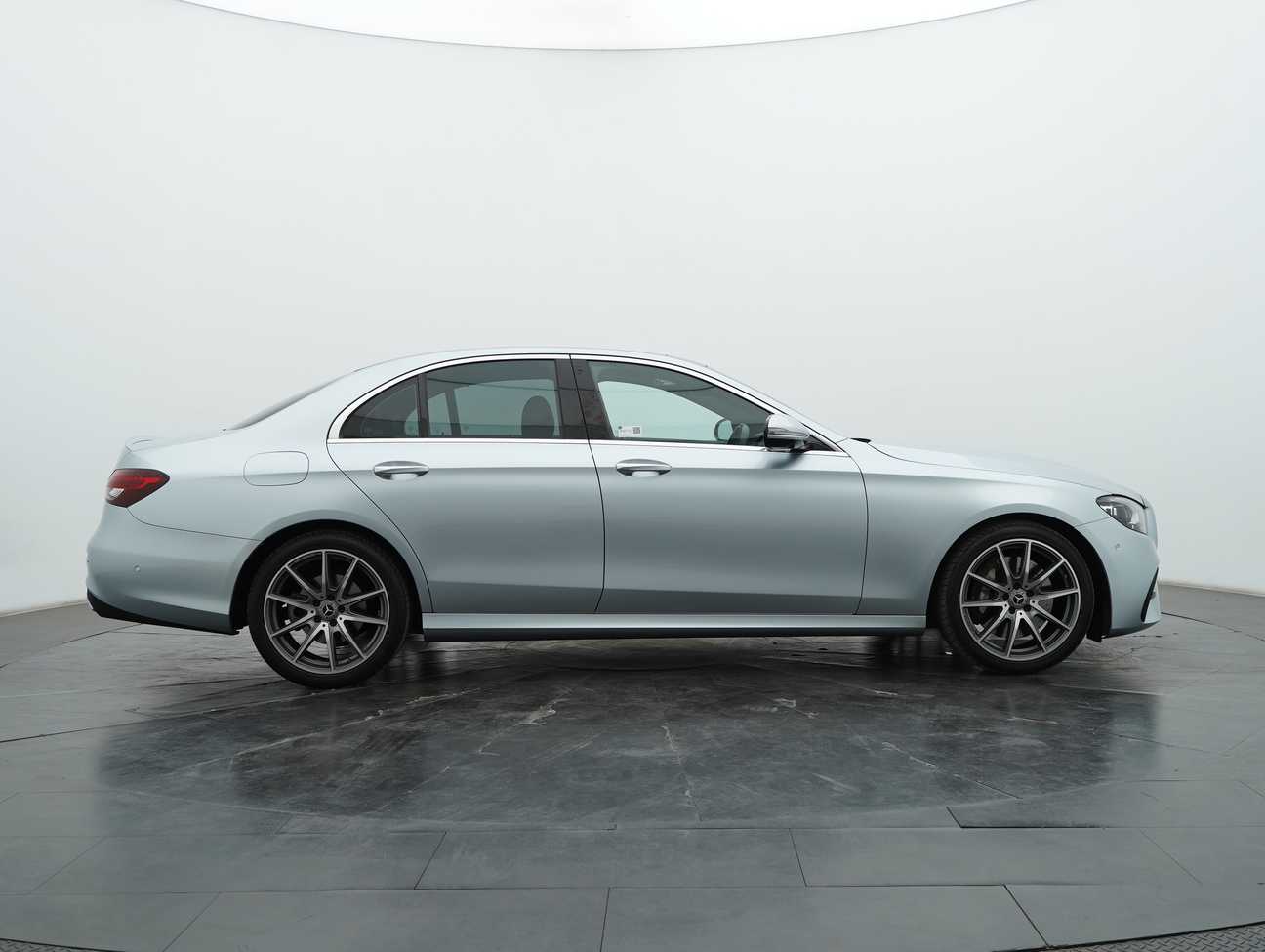 used 2022 Mercedes-Benz E300 AMG Line 2.0