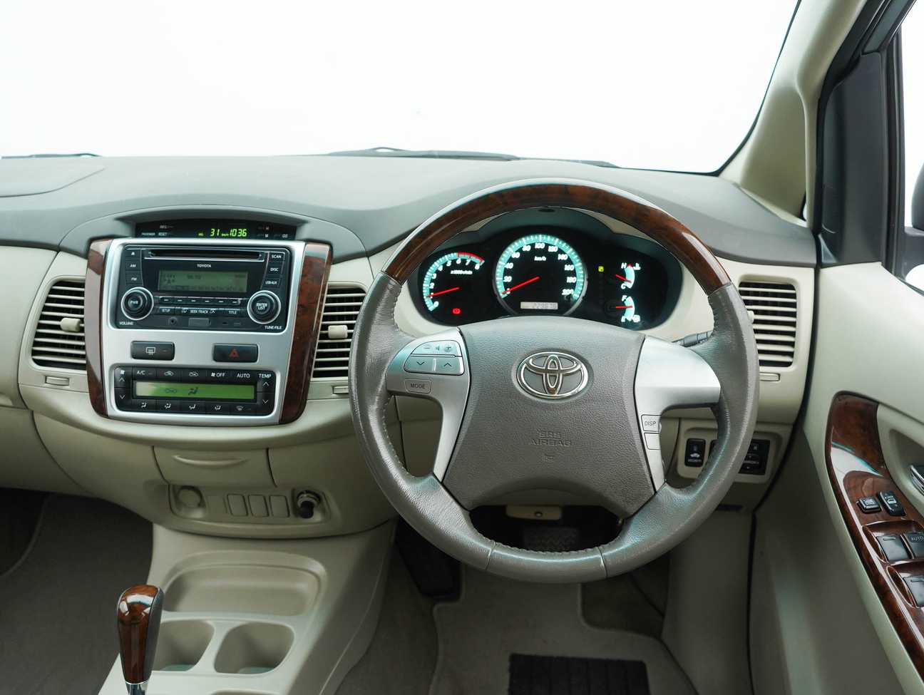 used 2012 Toyota Innova G 2.0