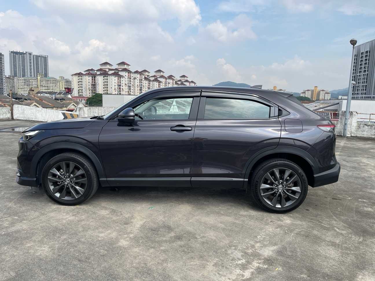 used 2024 Honda HR-V V 1.5