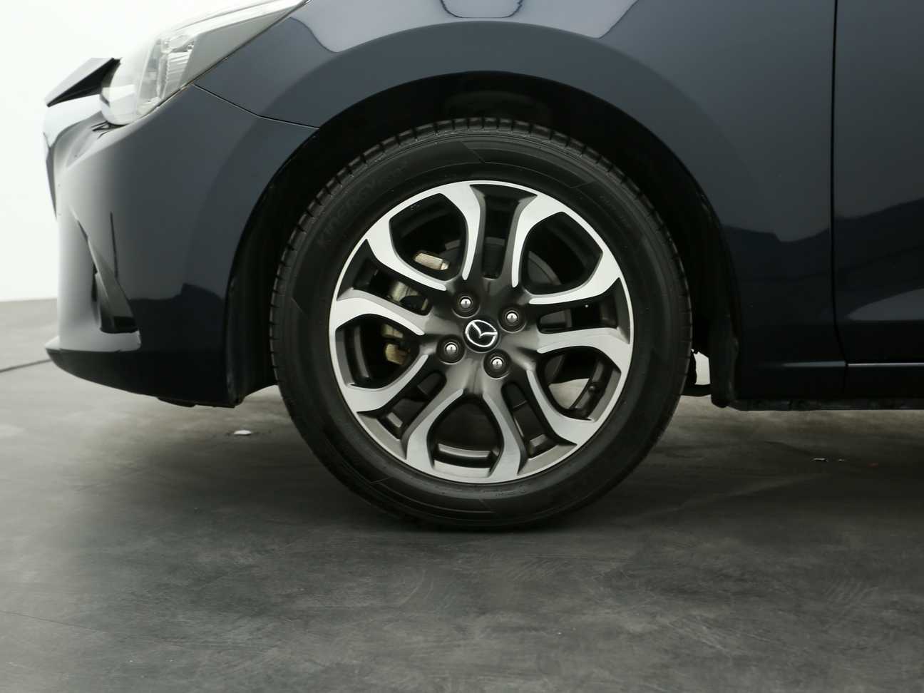 terpakai 2017 Mazda 2 HATCHBACK SKYACTIV 1.5