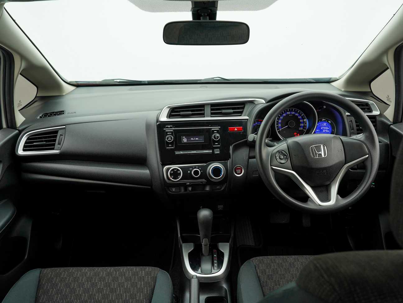 used 2014 Honda Jazz E 1.5