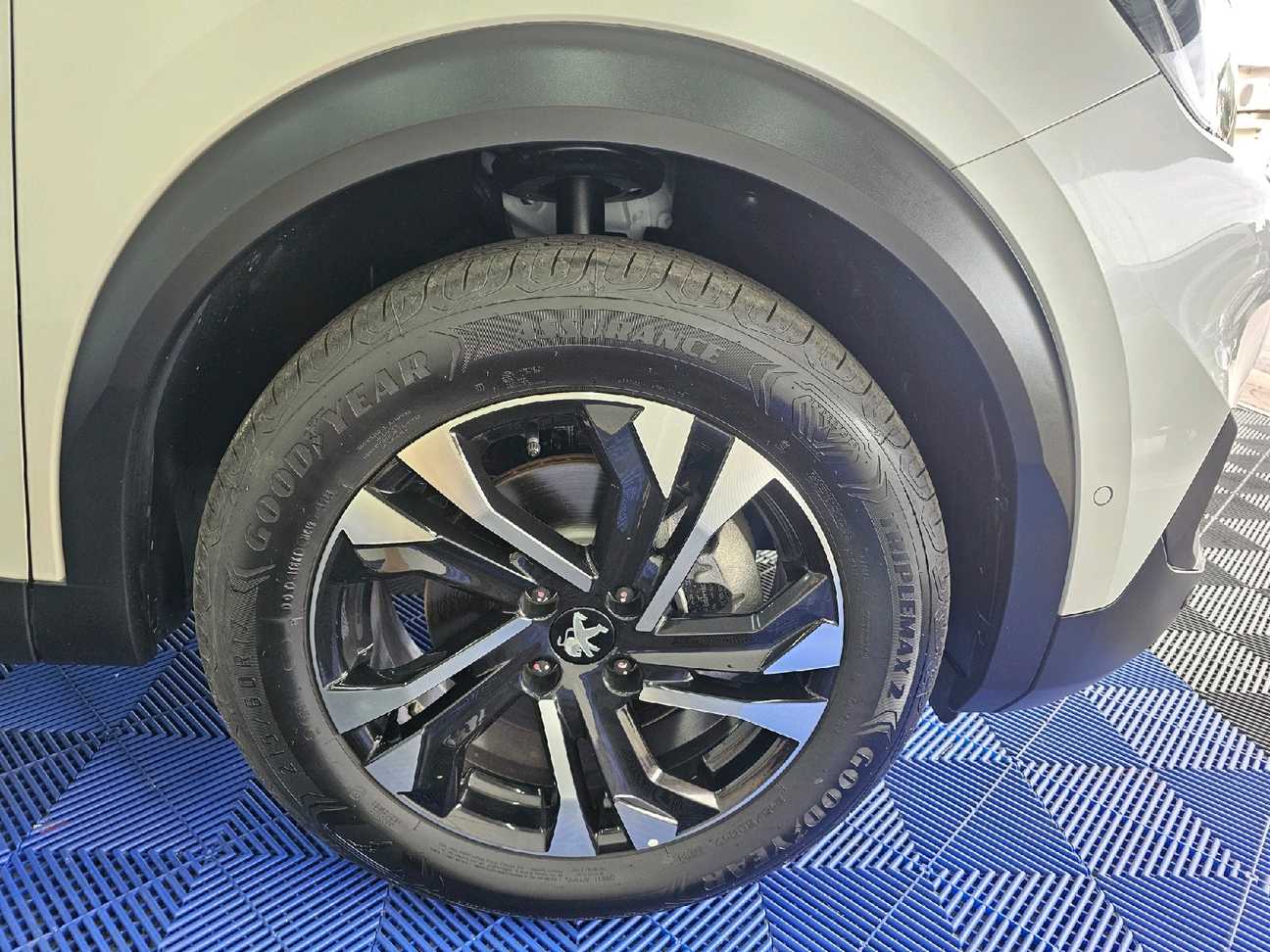 used 2025 Peugeot 2008 Allure 1.2