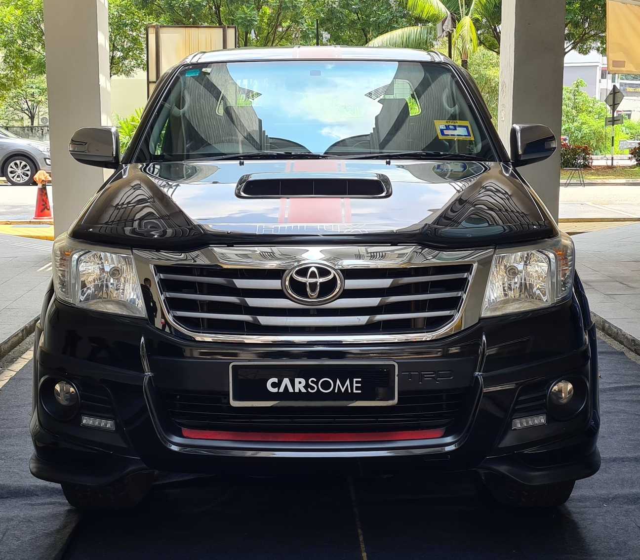 terpakai 2015 Toyota HILUX DOUBLE CAB TRD 2.5