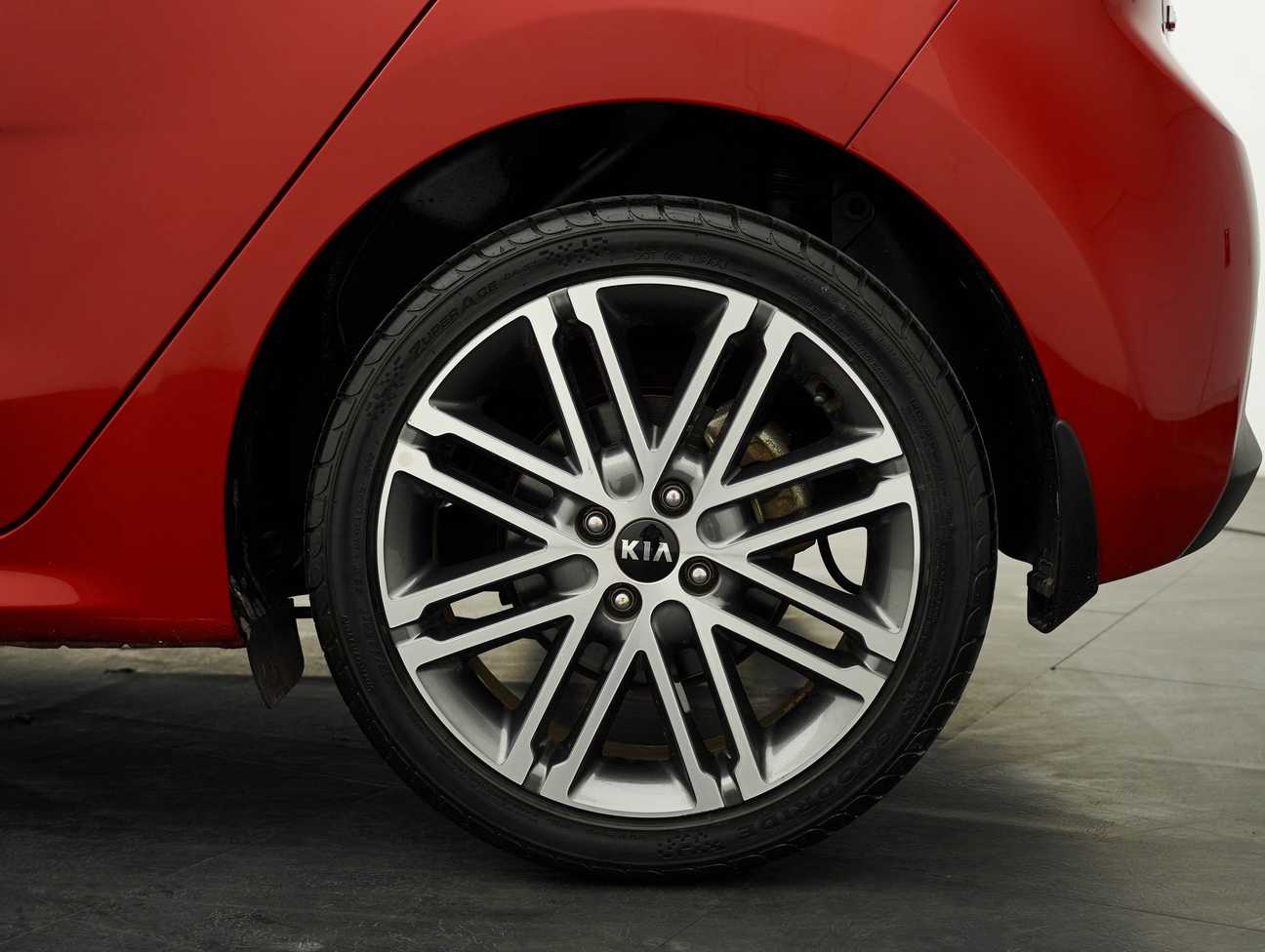 terpakai 2018 Kia Rio EX 1.4