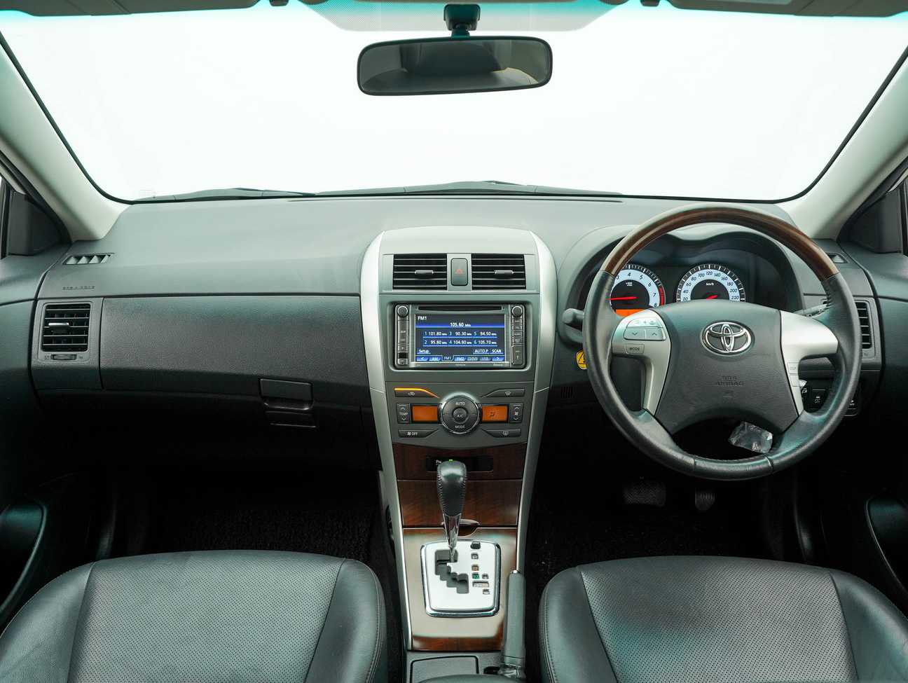 used 2012 Toyota Corolla Altis G 1.8