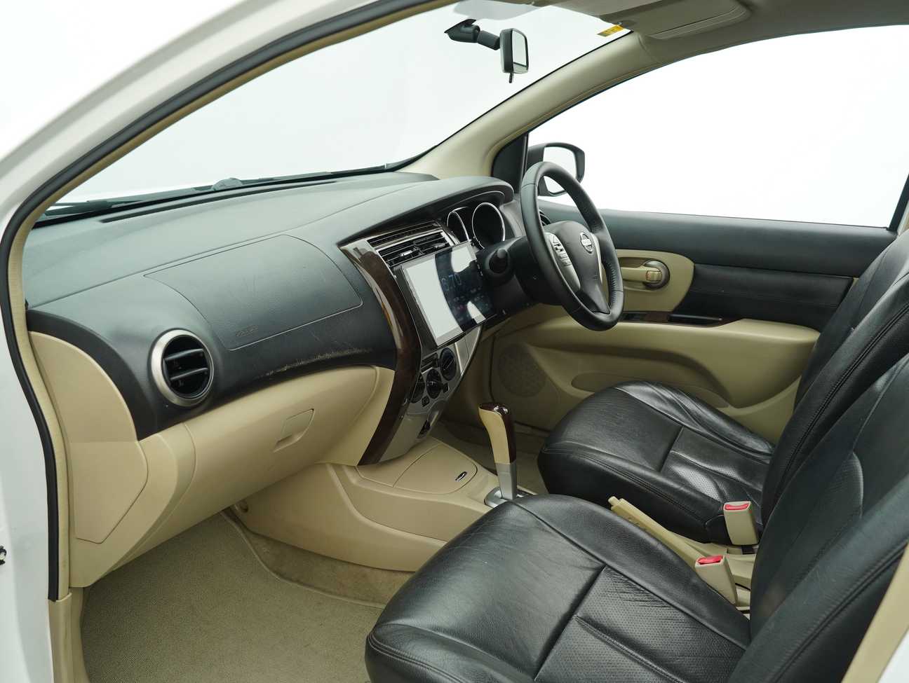 used 2013 Nissan Grand Livina Comfort 1.8