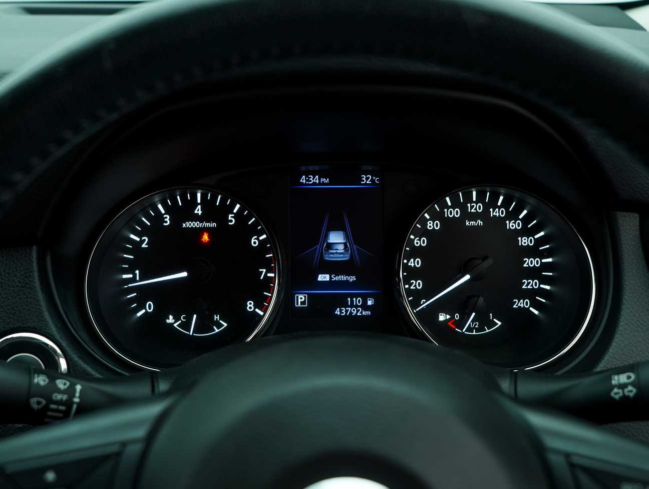 used 2023 Nissan X-Trail Mid 2.0