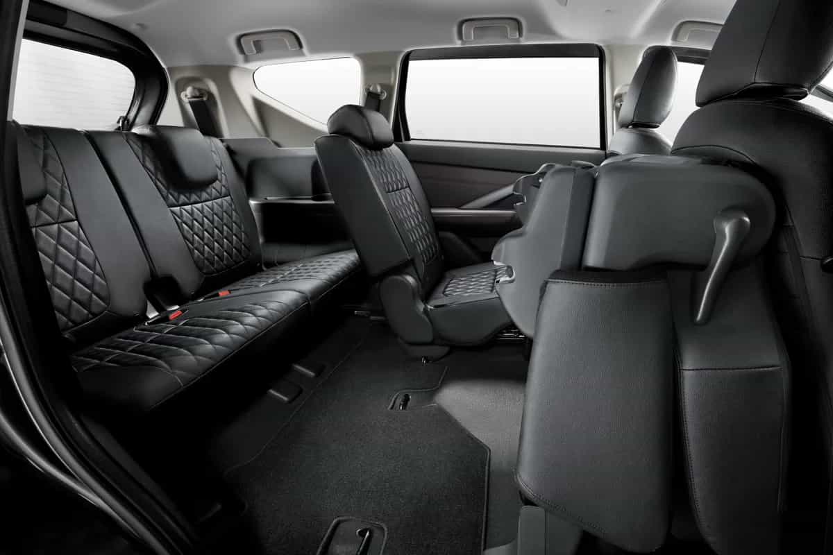 terpakai 2025 Mitsubishi Xpander Plus 1.5