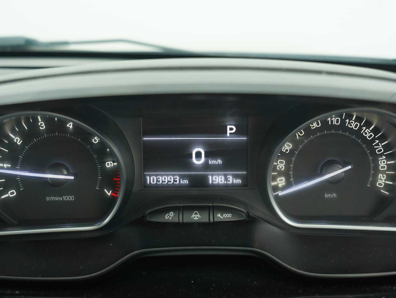 used 2014 Peugeot 208 5-DOOR 1.6