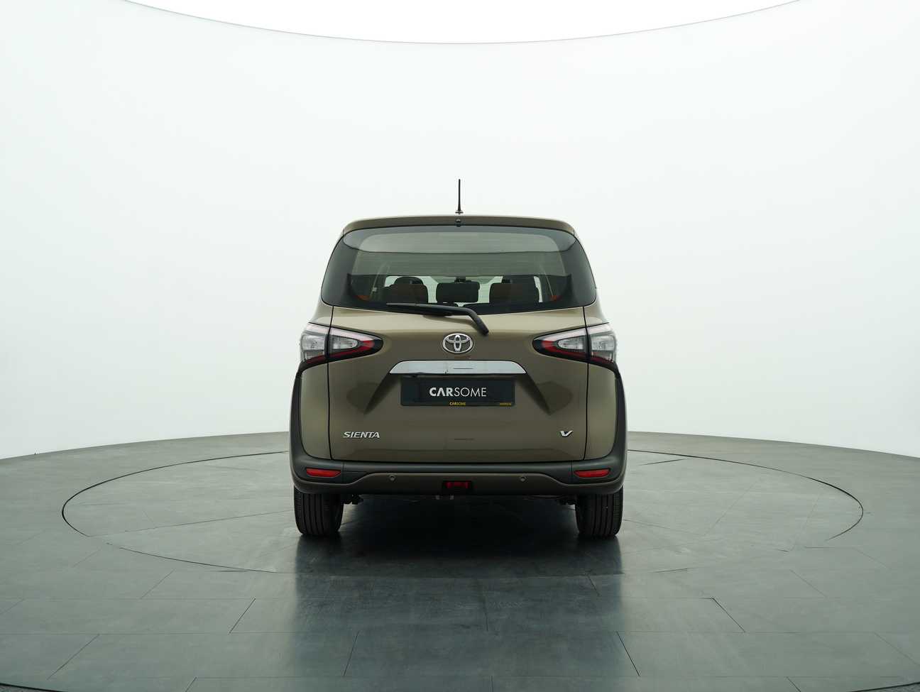 used 2017 Toyota Sienta V 1.5