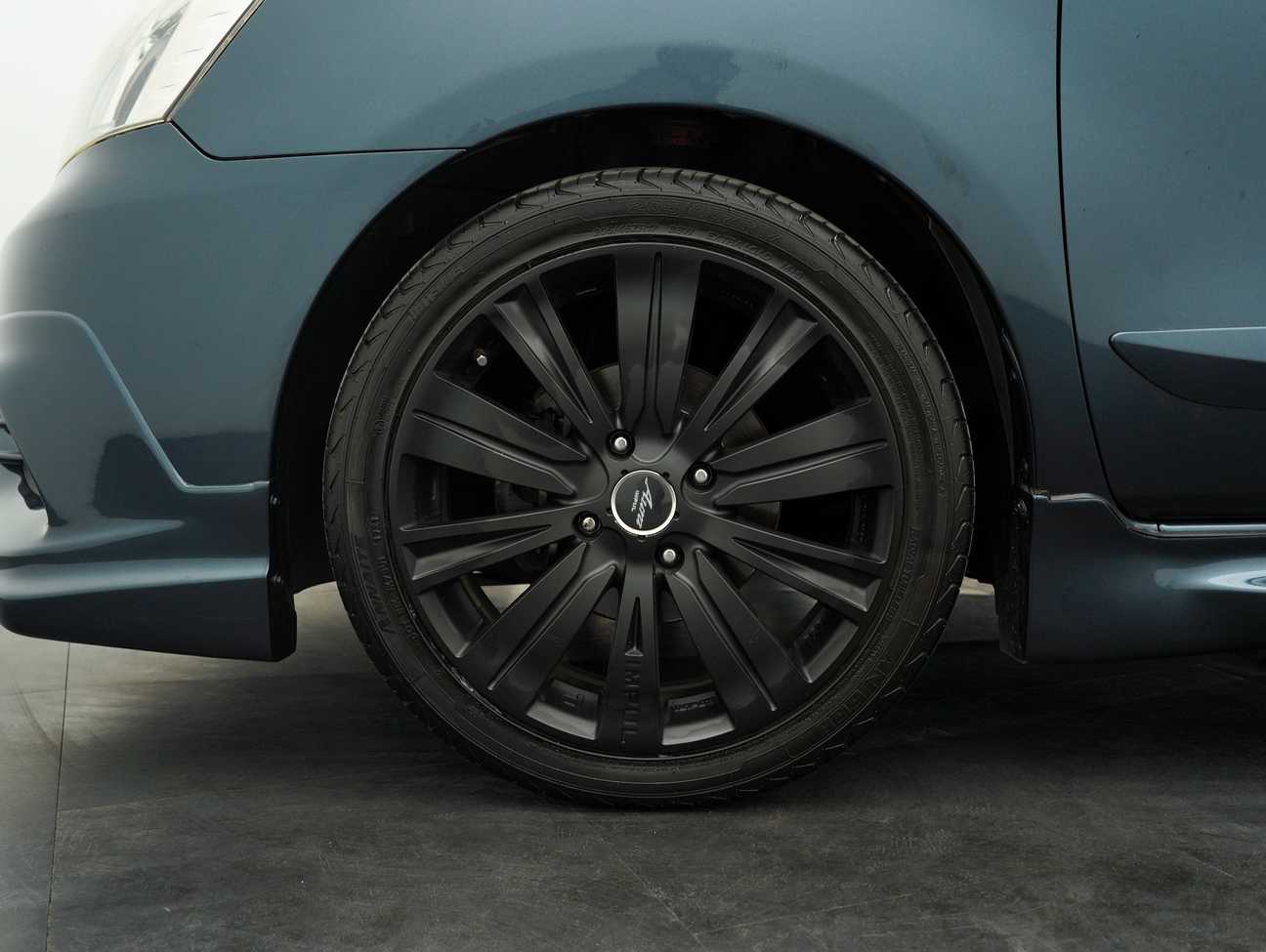 terpakai 2016 Nissan Grand Livina Comfort 1.8