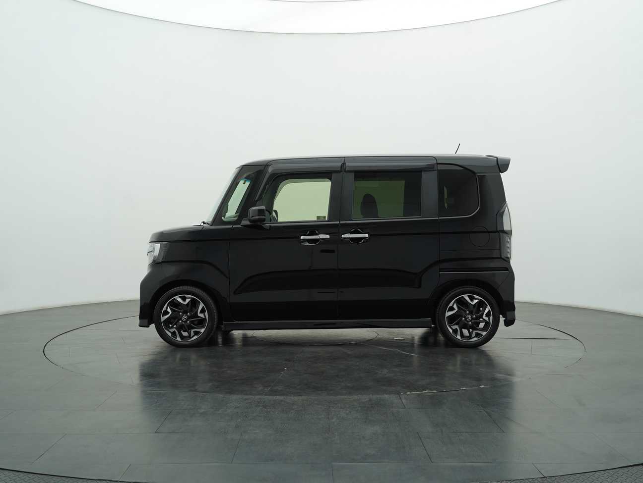 terpakai 2020 Honda N-Box Custom G L 0.7