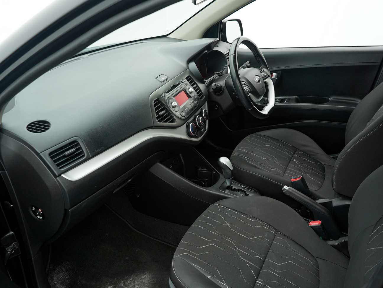 terpakai 2013 Kia PICANTO TA 1.2