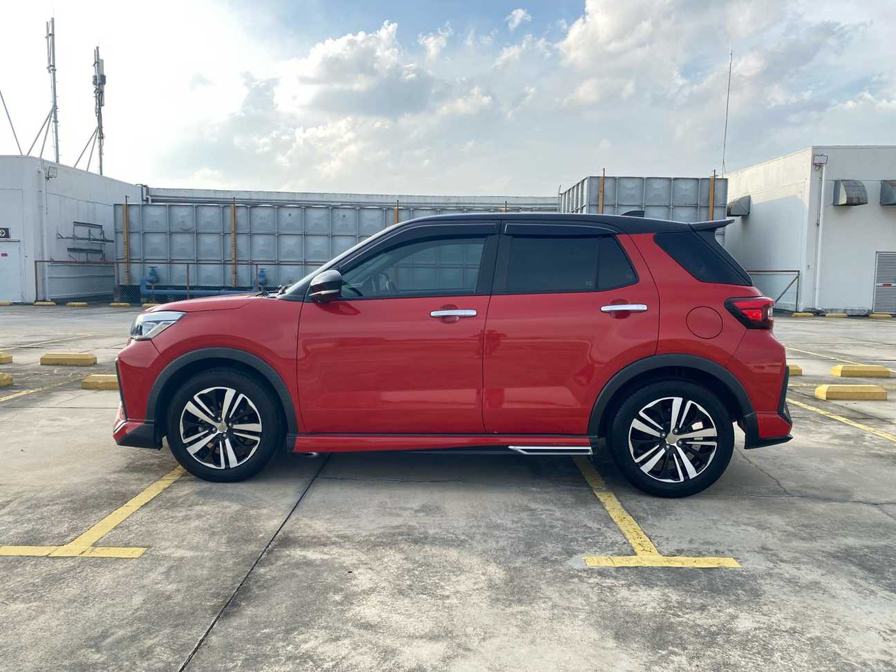 used 2021 Perodua Ativa AV (2 Tone Special Metallic) 1.0