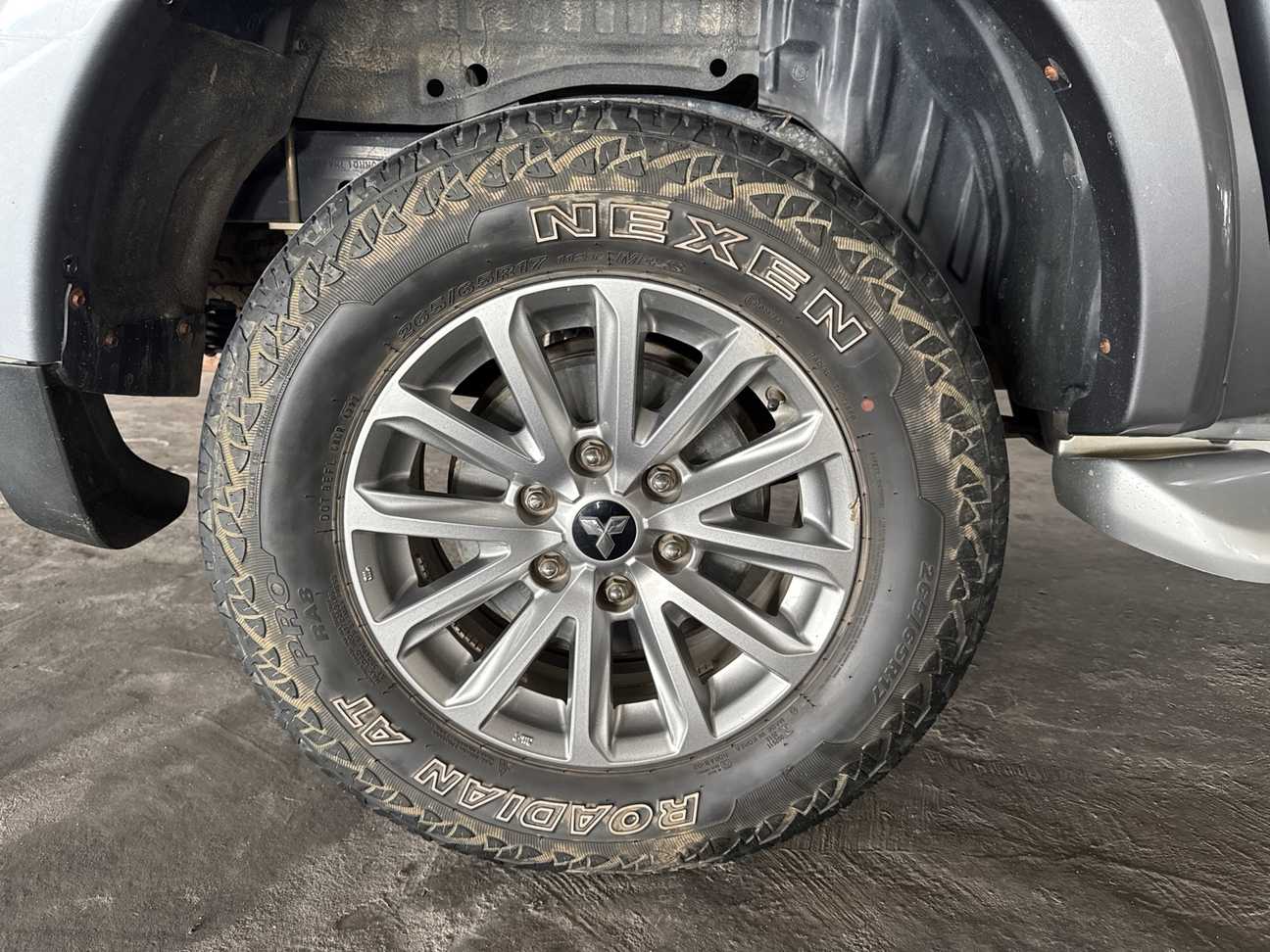 used 2017 Mitsubishi Triton VGT Adventure Dual Cab 4X4 2.4