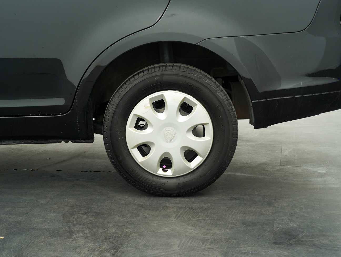 used 2014 Proton Saga FLX Standard 1.3